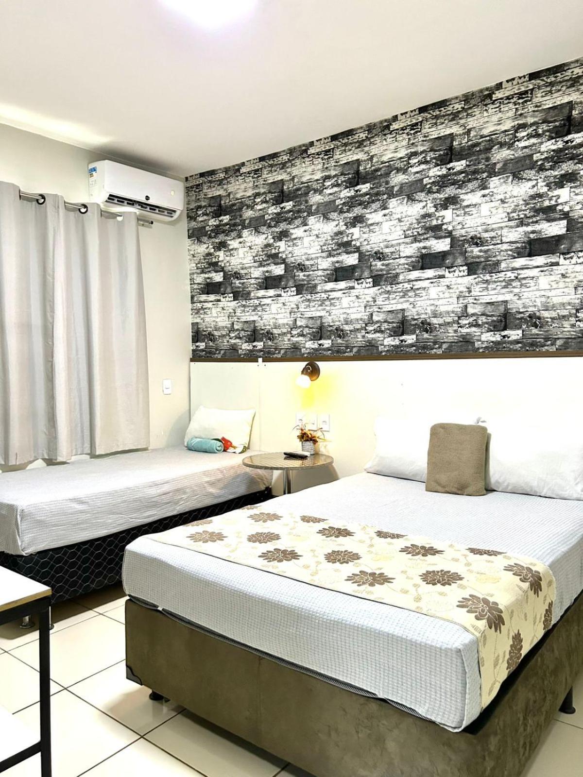 Elô Hostel Taguatinga Extérieur photo